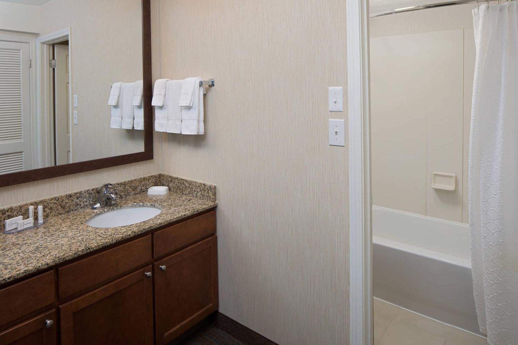 Residence Inn Louisville East Eksteriør billede